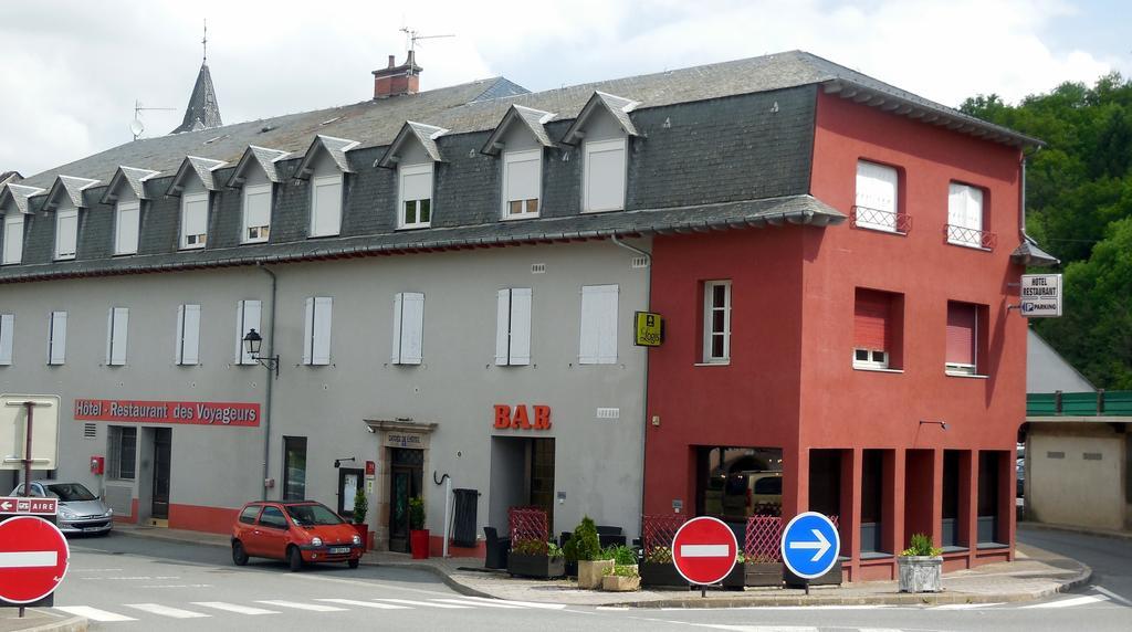 Logis Hotel Restaurant Des Voyageurs Pont-de-Salars Экстерьер фото
