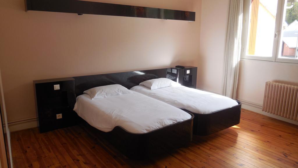 Logis Hotel Restaurant Des Voyageurs Pont-de-Salars Номер фото